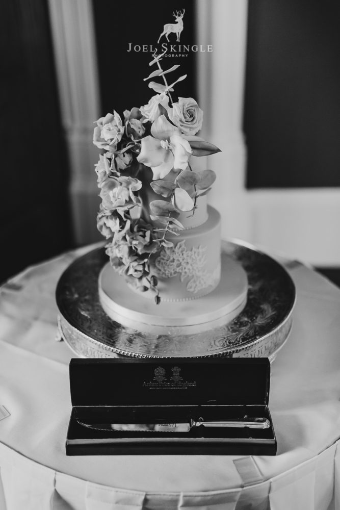 Trailing floral wedding cake