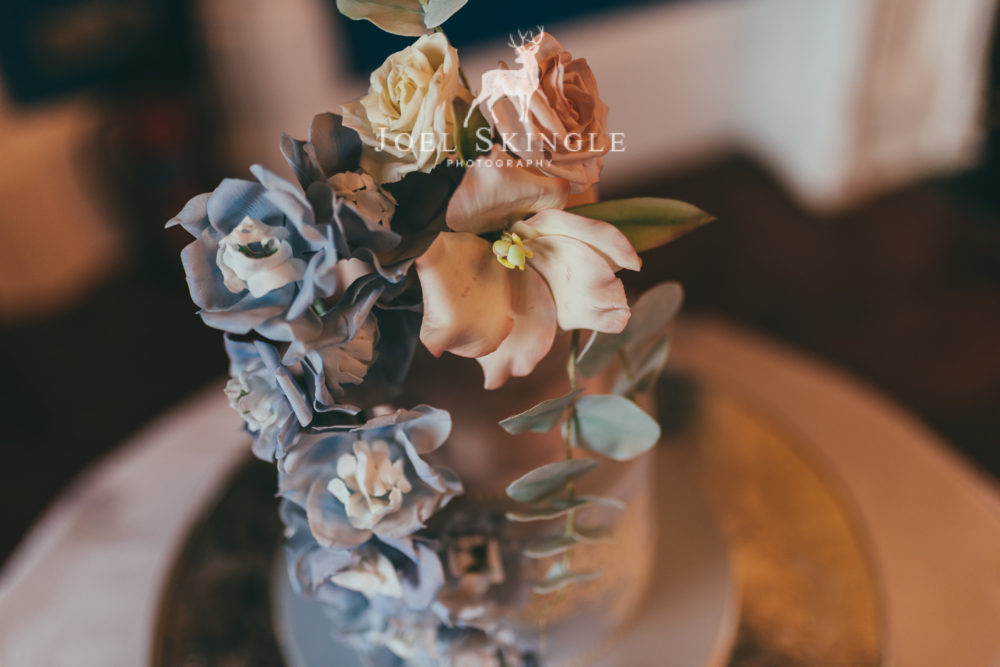 blush pink and blue wedding cake aerial view