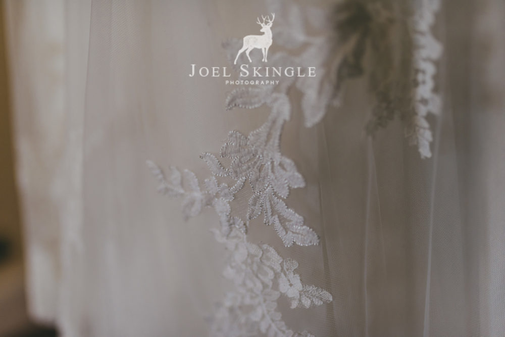 Wedding dress lace