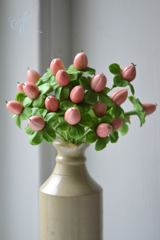 Hypericum Berries Sugar blush pink Hypericum Berries