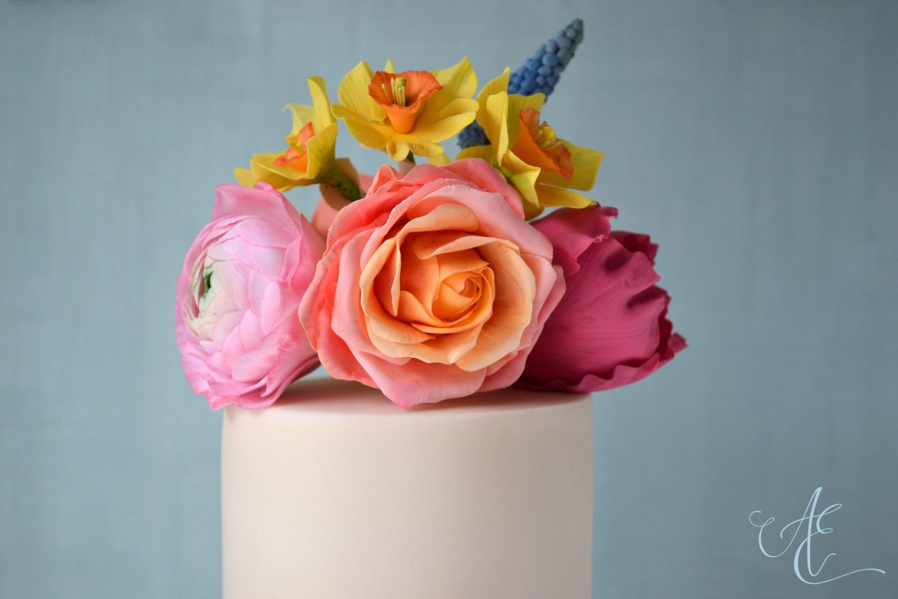 wedding cake close up sugar flowers
