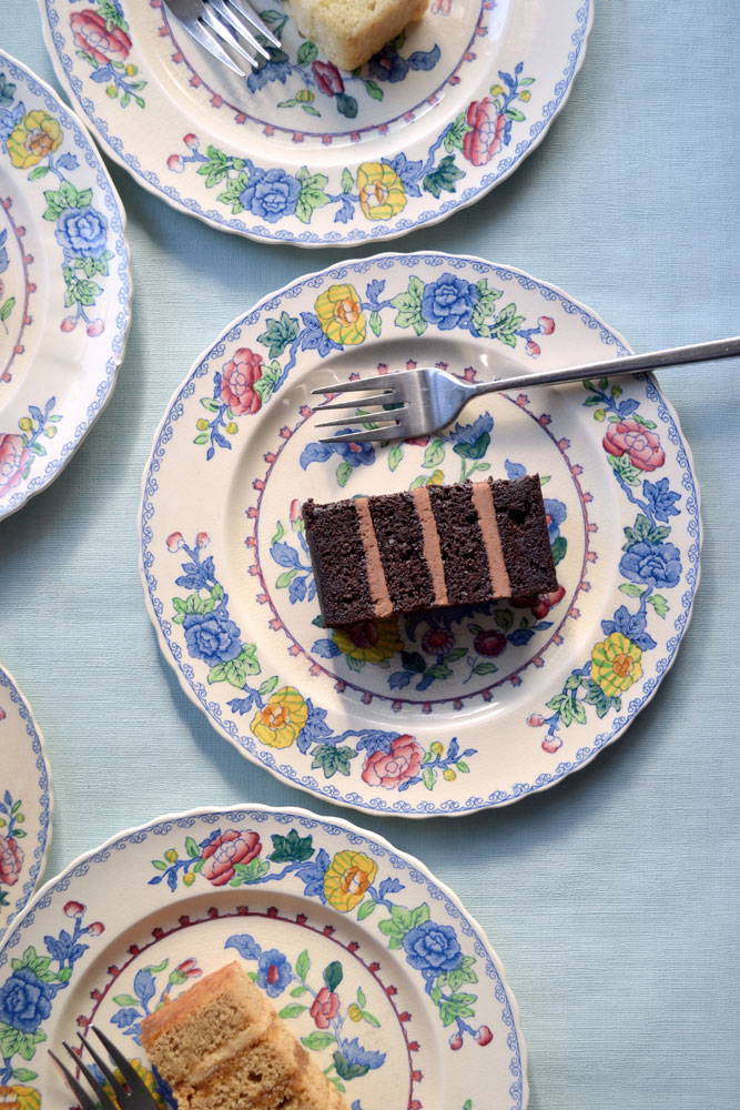 vegan wedding cakes plates slices