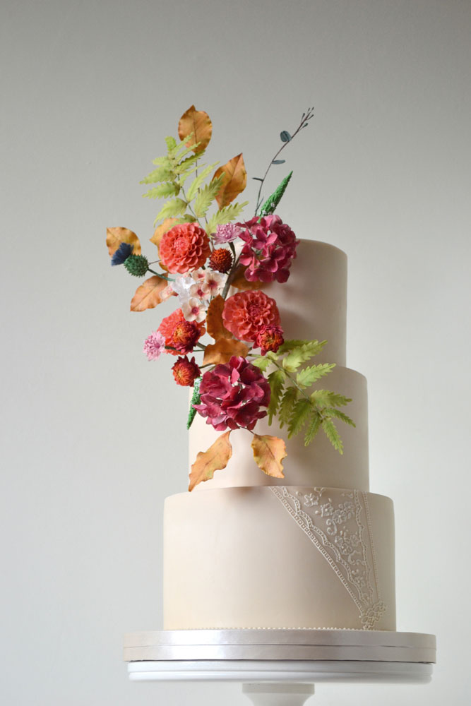 autumnal favourite wedding cakes of 2022