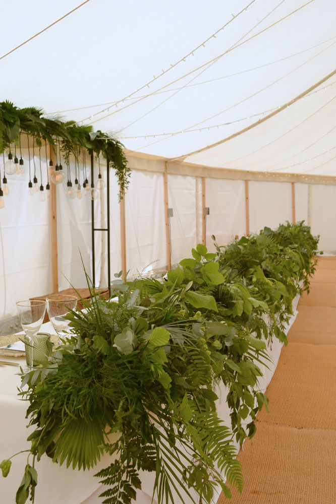 foliage top table styling