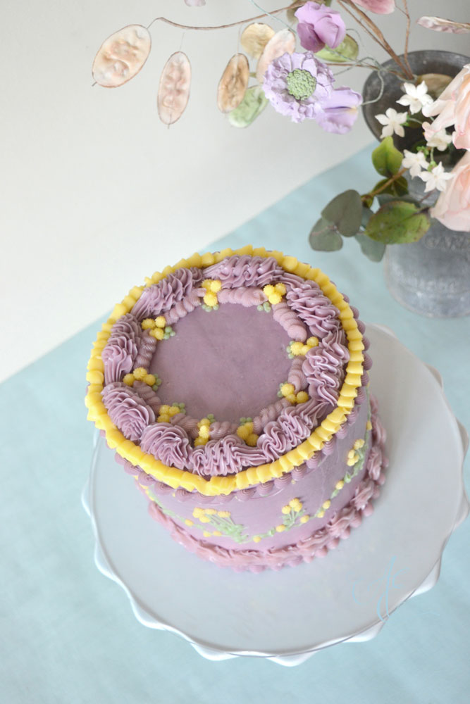 Lucinda vintage style piped cake lilac lemon green
