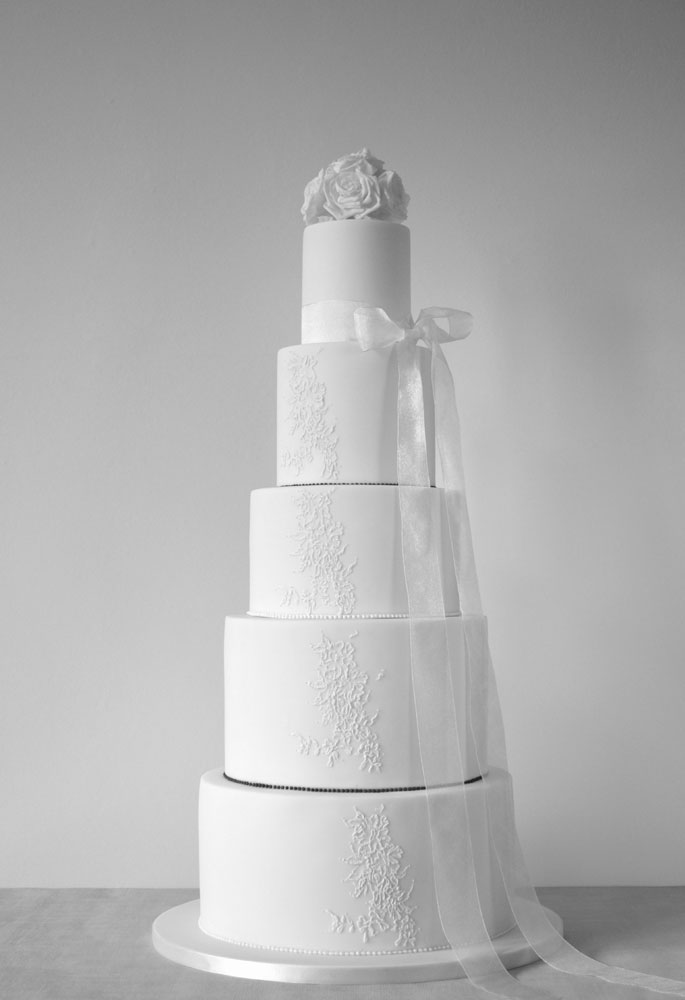 5 tier roses and lace wedding cake